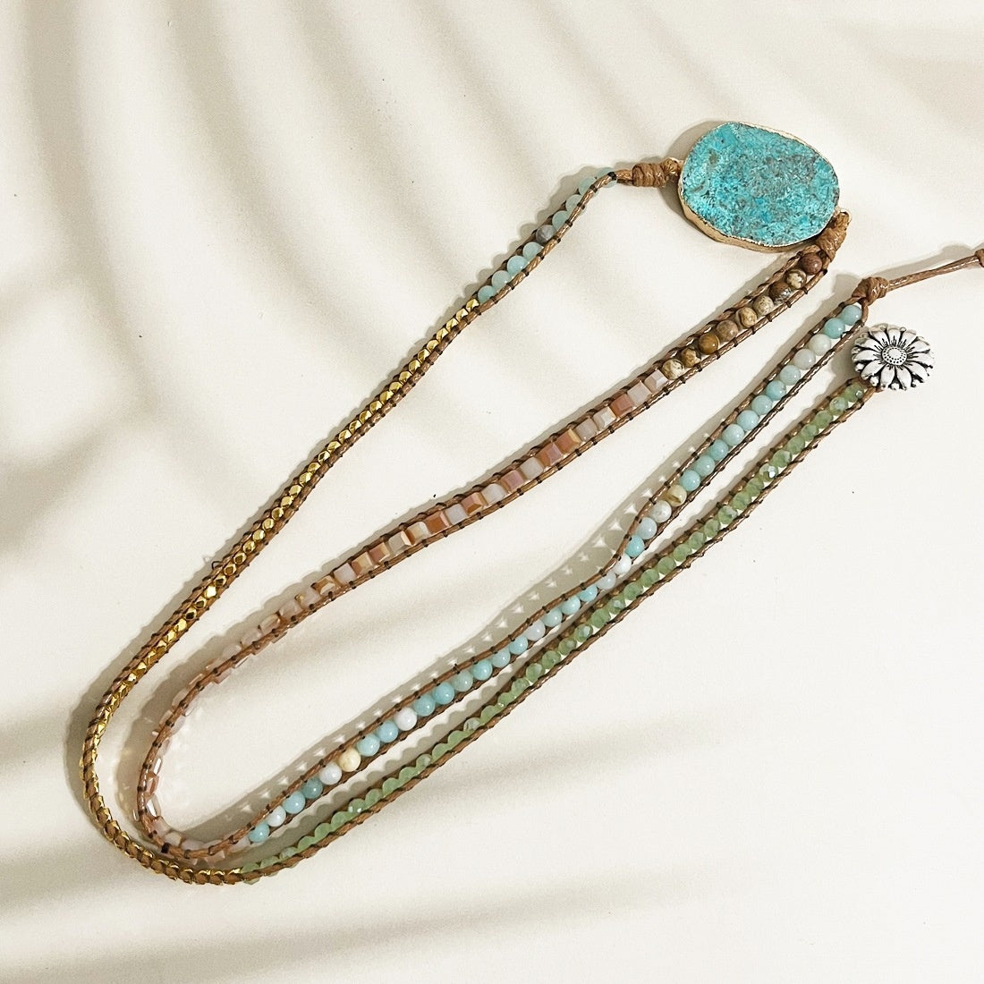 Wickelarmband mit Ozean-Steinen